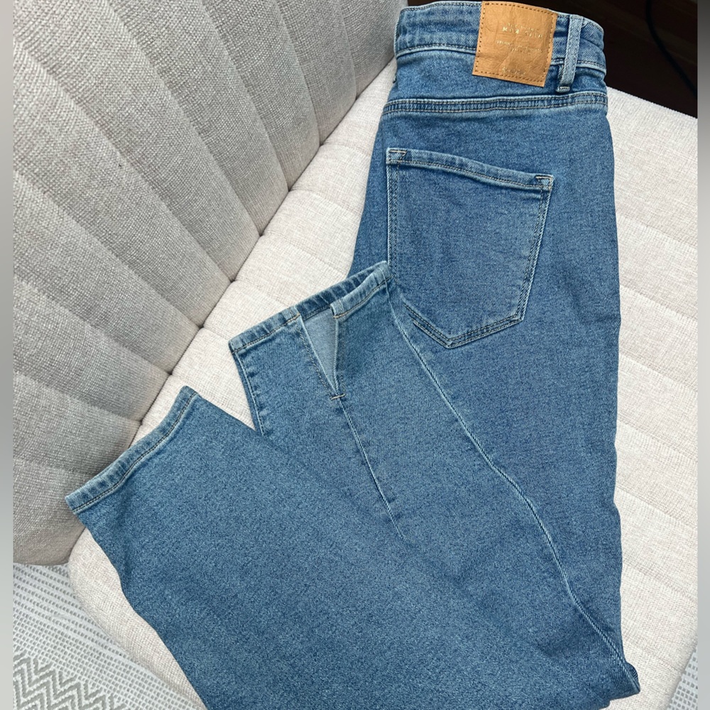 ASOS- Stradivarius brand, Straight leg jean, womens,never worn, Size 12